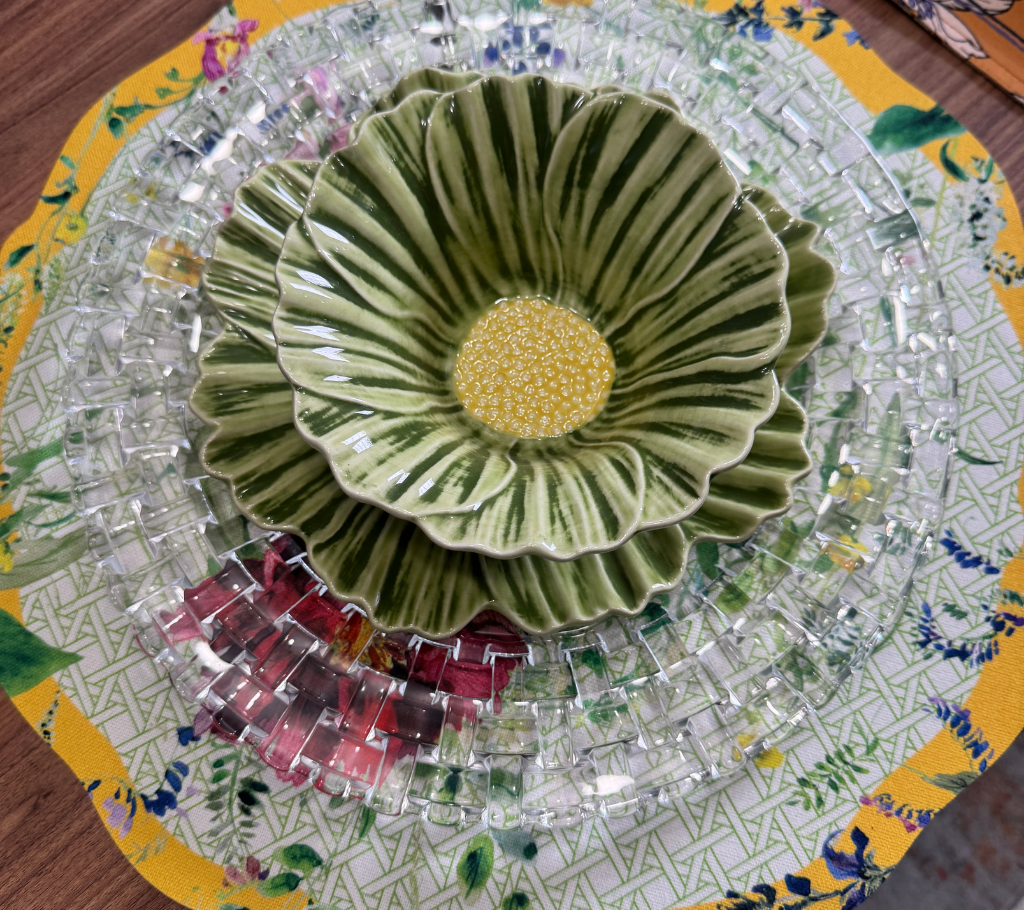 Individual troquelado redondo en tela Flor Borde Amarillo