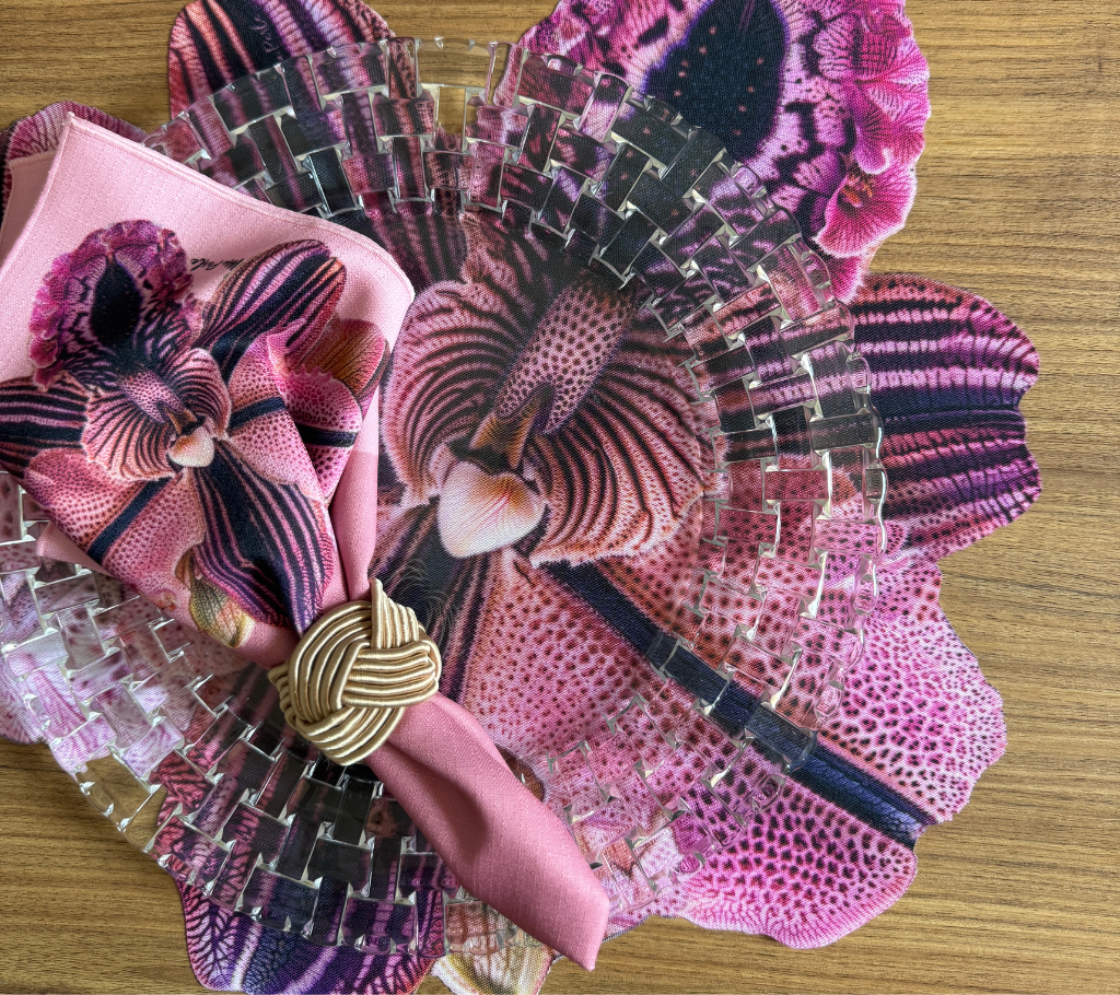 Individual troquelado en tela Orquidea Fucsia