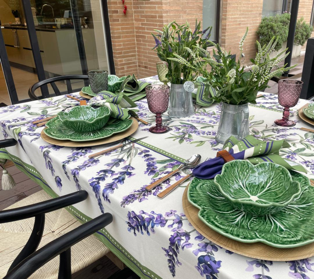 Mantel rectangular 10P en tela Lavanda