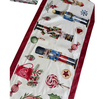 Camino de mesa en tela Navidad Cascanueces 2.2