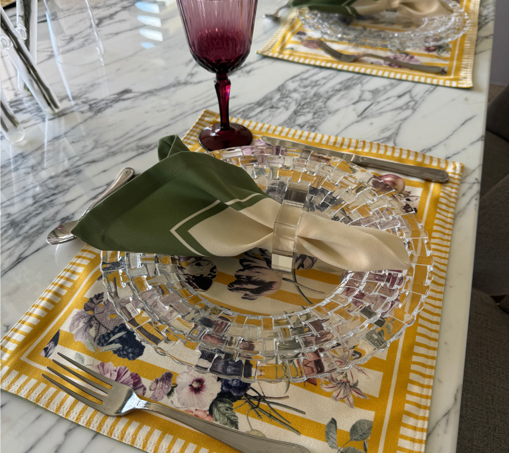 Individual reversible rectangular en tela Lavanda/GranadasFlores/Franjas