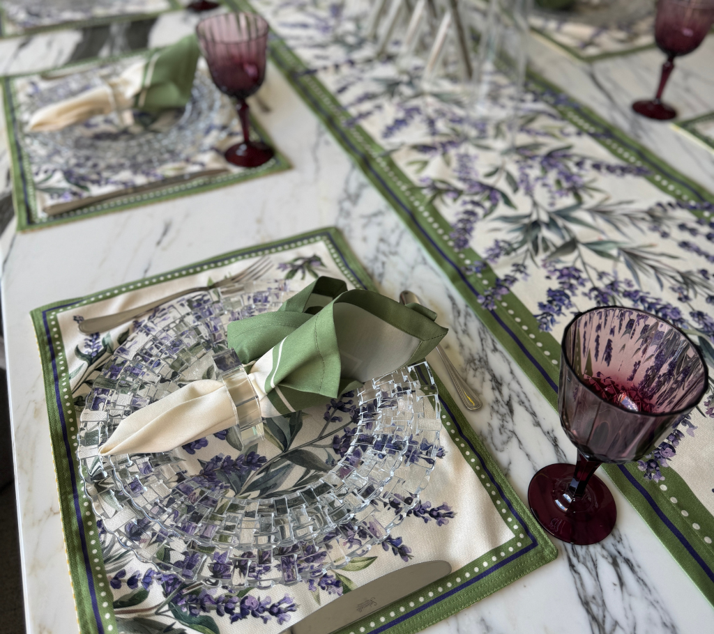 Individual reversible rectangular en tela Lavanda/GranadasFlores/Franjas