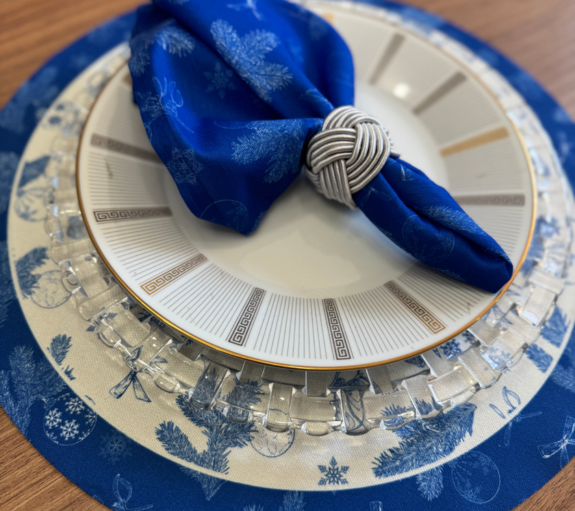 Individual troquelado redondo en tela Navidad Ramas/Bambalinas Azul/Blanco