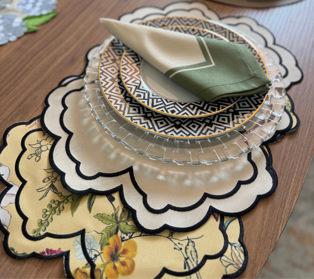 Individual reversible rectangular en lona Flores AmarilloNegro/MarfilNegro