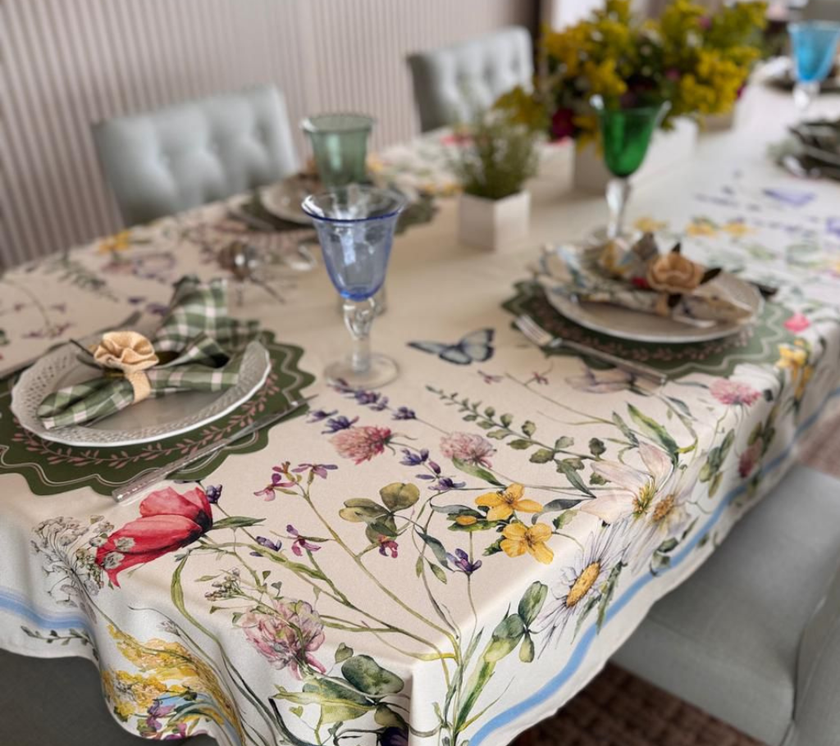 Mantel rectangular 10P en tela Flores Silvestres